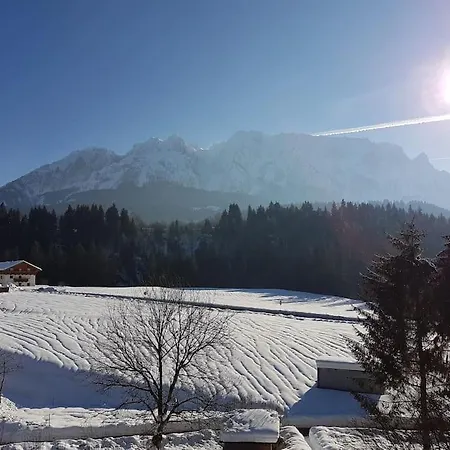 شقة Gemuetliche Mit Blick Auf Den Zahmen Kaiser *